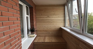 Отделка, остекление, утепление балконов в Дальнегорске от 210 руб. м/2.